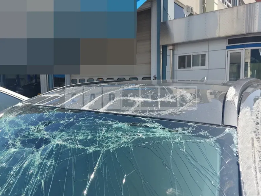 Photo 2 of 23: 2023 Hyundai Kona 1.6, VIN KMHHC813BPU014694 — Korean insurance auction
