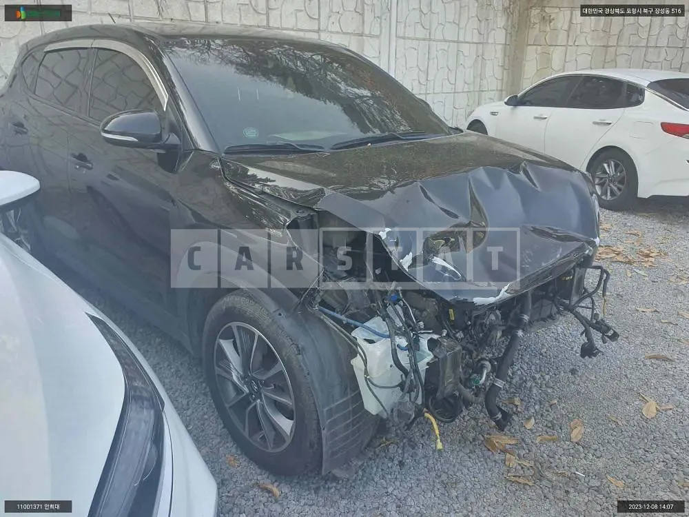 Photo 2 of 13: 2018 Hyundai Tucson, VIN KMHJ2815GJU796730 — Korean insurance auction