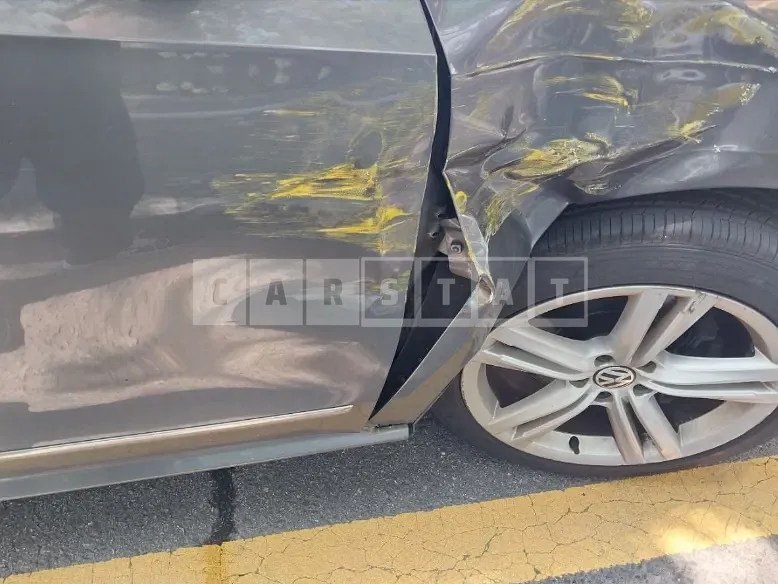 Photo 2 of 7: 2015 Volkswagen Passat 2.0 TDI — Korean insurance auction