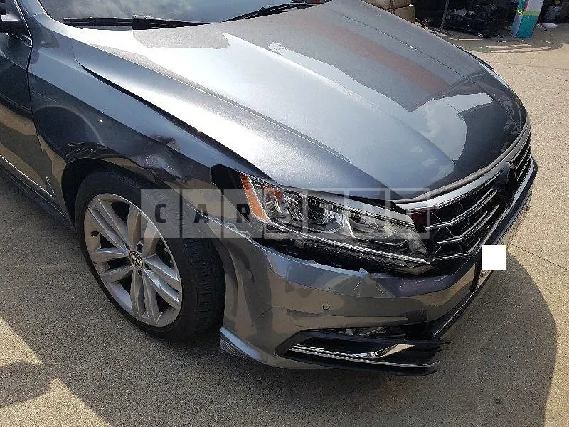 Photo 2 of 31: 2018 Volkswagen Passat 2.0 TSI, VIN 1VWZZZA3ZJC040993 — Korean insurance auction