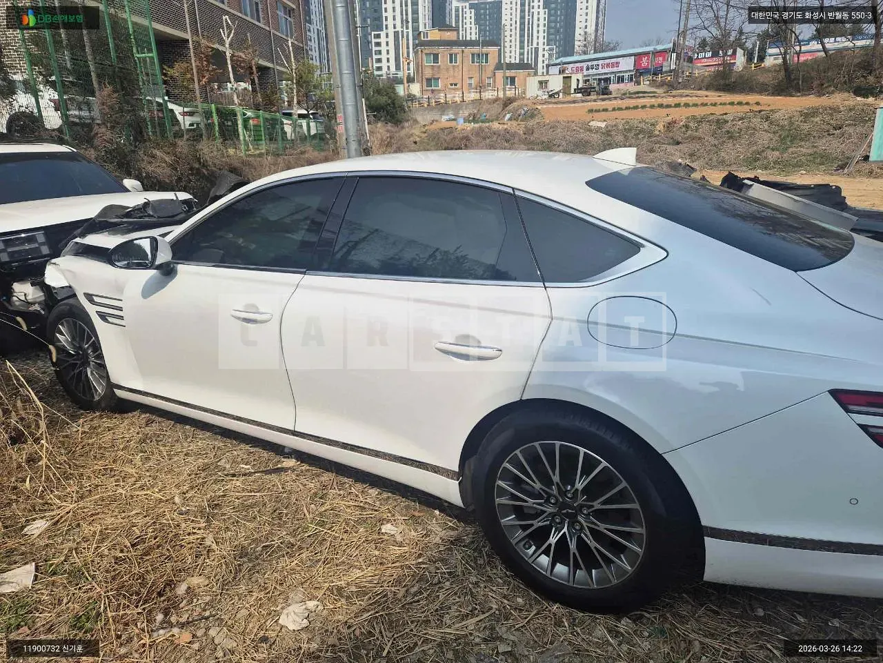 Photo 2 of 11: 2022 Genesis G80, VIN KMTGB41CDNU163894 — Korean insurance auction
