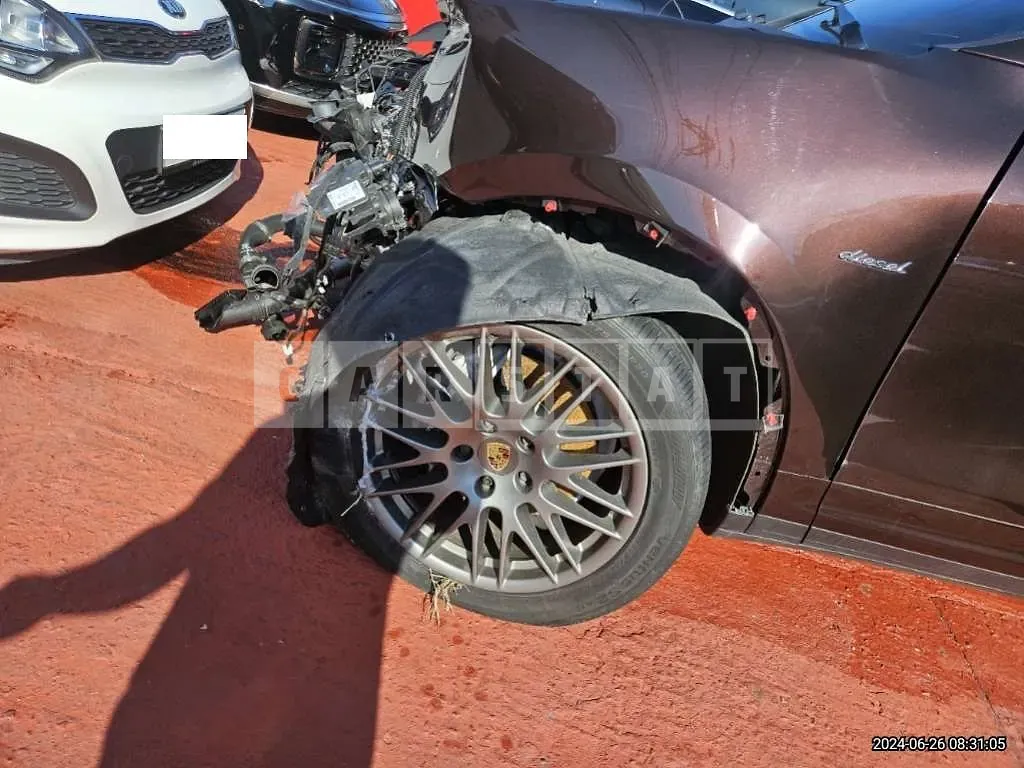 Photo 2 of 27: 2017 Porsche Cayenne Diesel — Korean insurance auction
