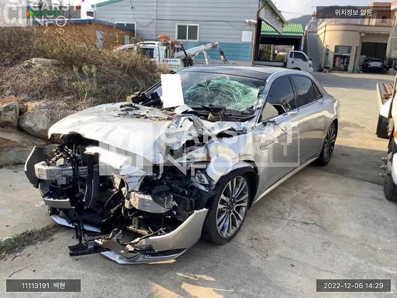 Photo 2 of 7: 2017 Bentley Ford /Lincoln Continental 3.0, VIN 1LN6L9NC4H5623284 — Korean insurance auction