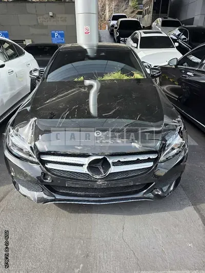 Photo 1 of 9: 2018 Mercedes-Benz C220 d — Korean insurance auction