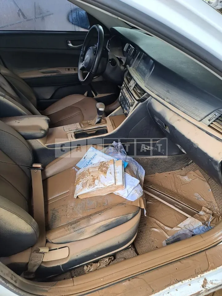 Photo 3 of 3: 2019 Kia K5 2.0(LPG), VIN KNAGT416BLA381437 — Korean insurance auction