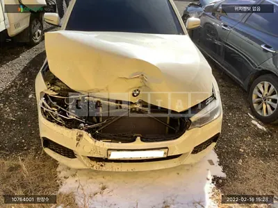 Photo 1 of 18: 2018 BMW 530i xDriveT, VIN WBAJD9108JWC11991 — Korean insurance auction