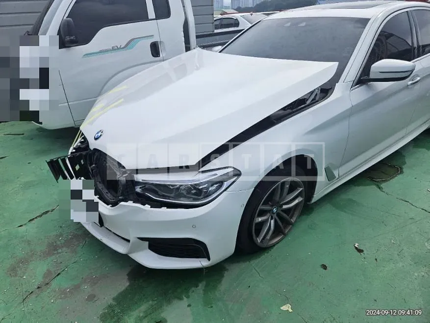 Photo 2 of 16: 2018 BMW 530i xDrive — Korean insurance auction