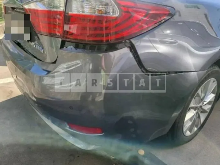 Photo 2 of 4: 2015 Lexus ES300h, VIN JTHBW1GG6F2095014 — Korean insurance auction