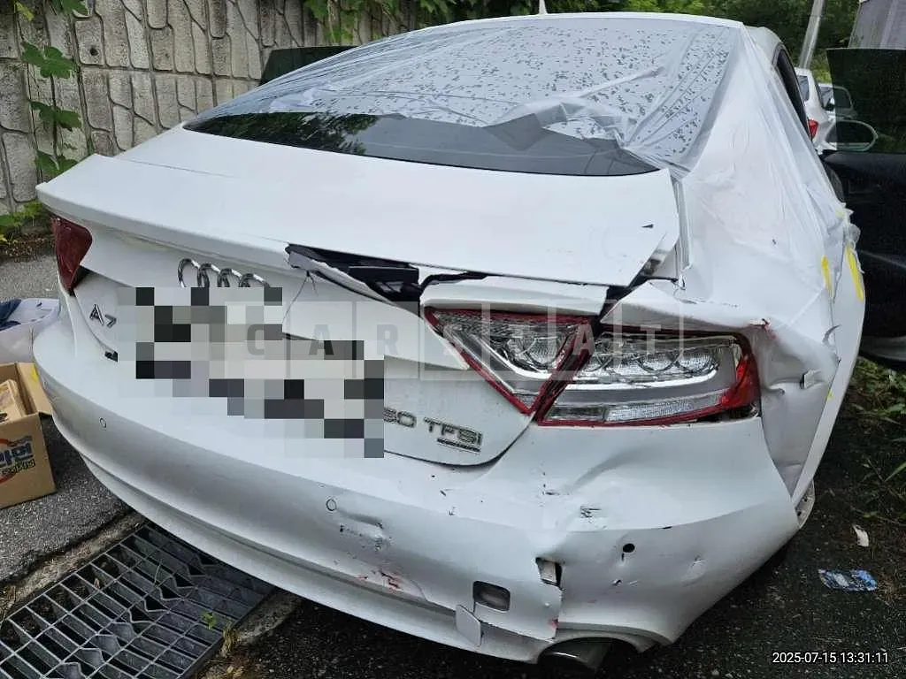 Photo 2 of 10: 2015 Audi A7 50 TFSI quattro — Korean insurance auction