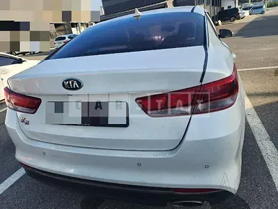 Photo 1 of 18: 2016 Kia K5 2.0 LPG, VIN KNAGS416BGA064274 — Korean insurance auction
