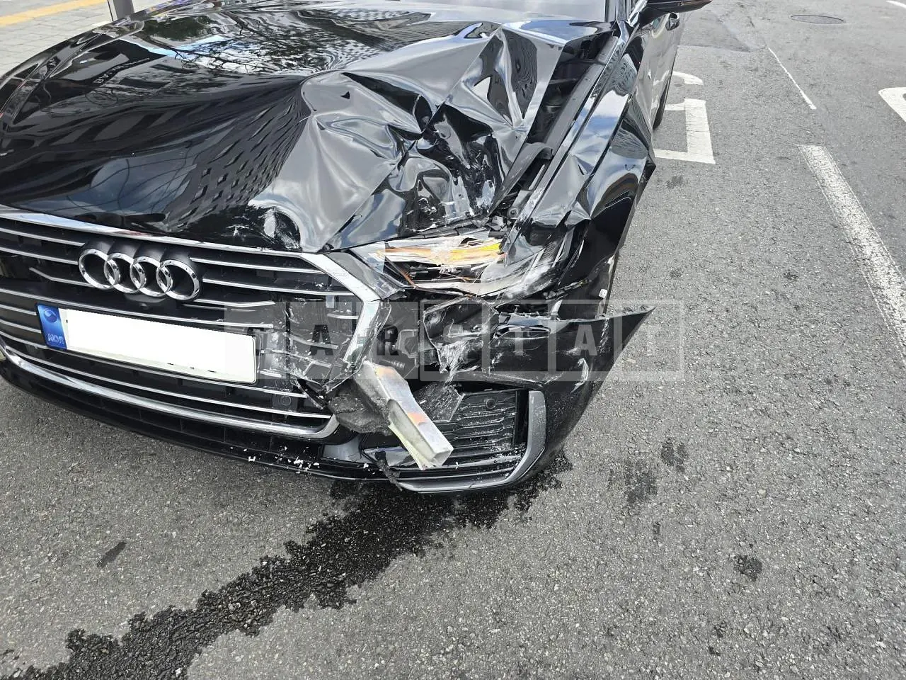 Photo 2 of 5: 2021 Audi A6 40 TDI, VIN WAUZZZF21MN012027 — Korean insurance auction