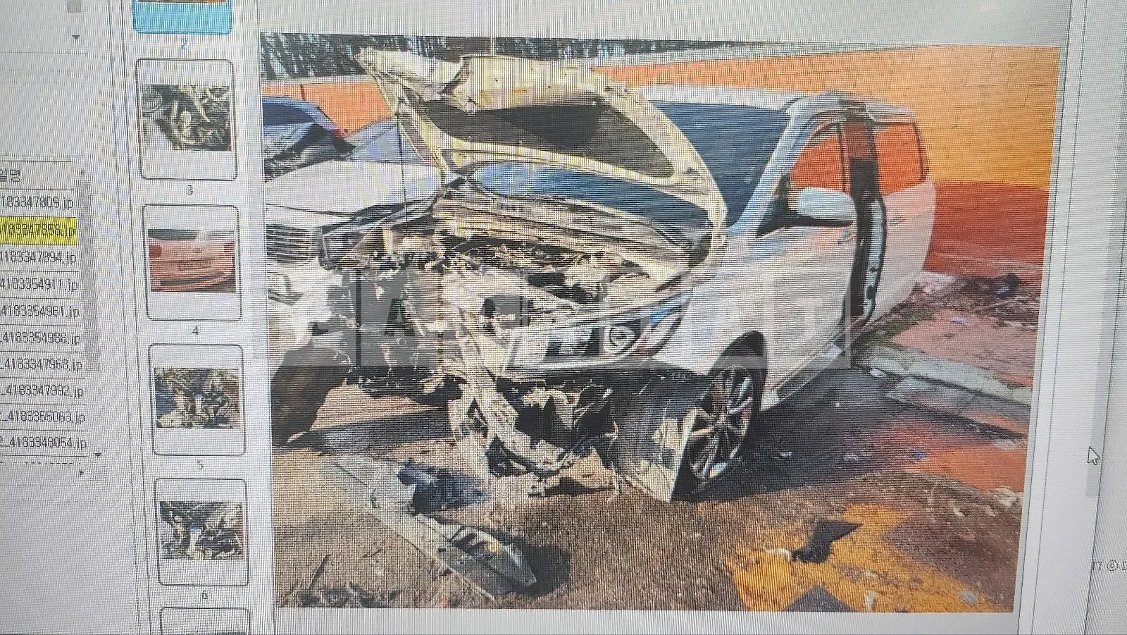 Photo 2 of 15: 2019 Kia Carnival — Korean insurance auction