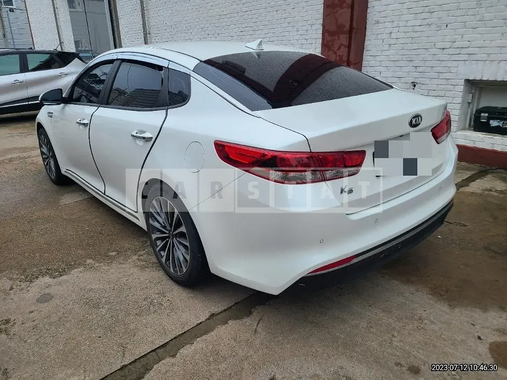 Photo 2 of 17: 2017 Kia K5 2.0(LPI), VIN KNAGT416BHA150914 — Korean insurance auction