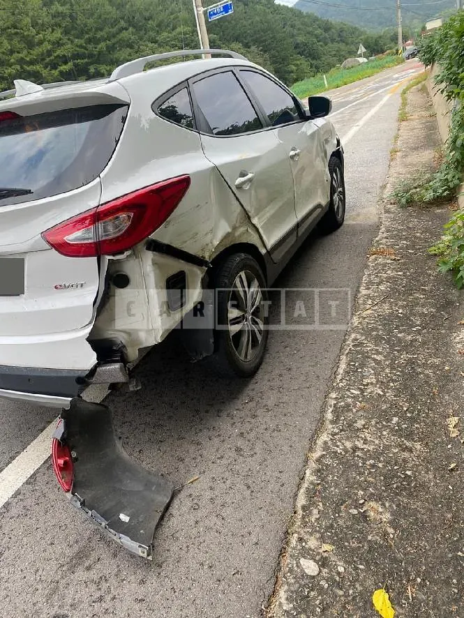 Photo 2 of 2: 2015 Hyundai Tucson ix — Korean insurance auction
