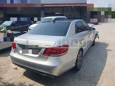 Photo 1 of 9: 2016 Mercedes-Benz E300 4Matic — Korean insurance auction