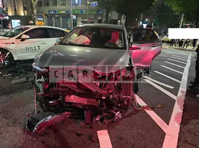 Photo 1 of 3: 2018 Hyundai Kona — Korean insurance auction