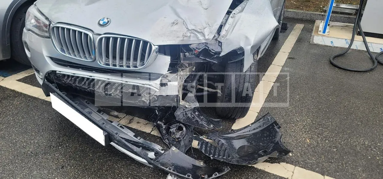 Photo 2 of 15: 2015 BMW X3 xDrive20d, VIN WBAWZ5106F0L17380 — Korean insurance auction