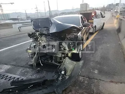 Photo 1 of 6: 2016 Kia K7 — Korean insurance auction