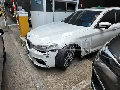 Photo 1 of 7: 2020 BMW 530i xDrive M Sport Packag, VIN WBAJR9106LCE72753 — Korean insurance auction