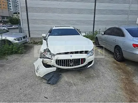 Photo 2 of 22: 2015 Maserati Quattroporte S Q4 — Korean insurance auction