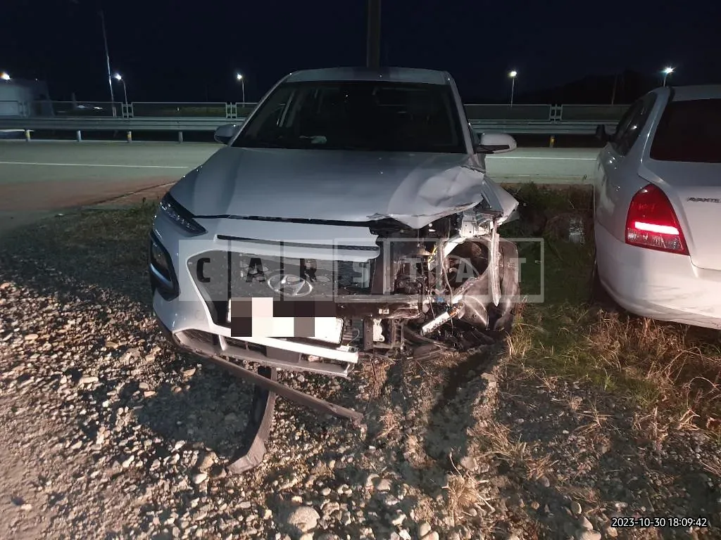 Photo 2 of 14: 2018 Hyundai Kona 1.6, VIN KMHK4815GKU282157 — Korean insurance auction
