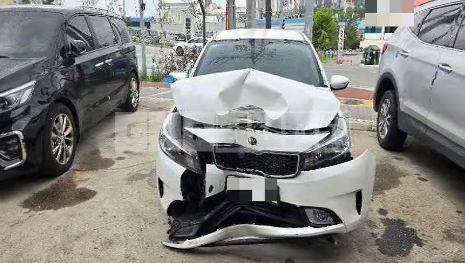 Photo 2 of 11: 2017 Kia Cz — Korean insurance auction