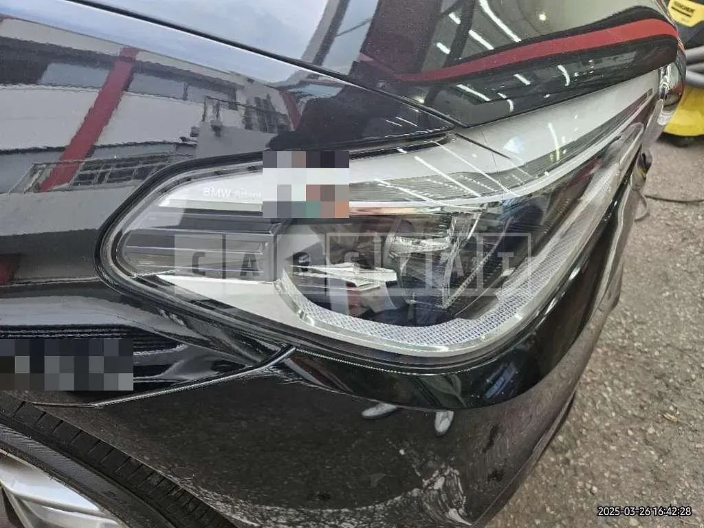 Photo 3 of 3: 2017 BMW (parts) 520d Headlamp — Korean insurance auction
