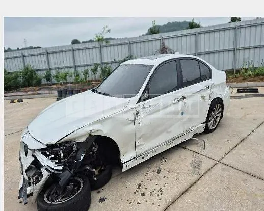 Photo 2 of 18: 2018 BMW 320d WLTP — Korean insurance auction