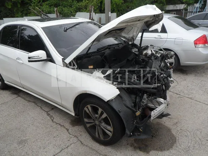 Photo 2 of 19: 2014 Mercedes-Benz E220 CDI, VIN WDDHF0CB5FB107448 — Korean insurance auction