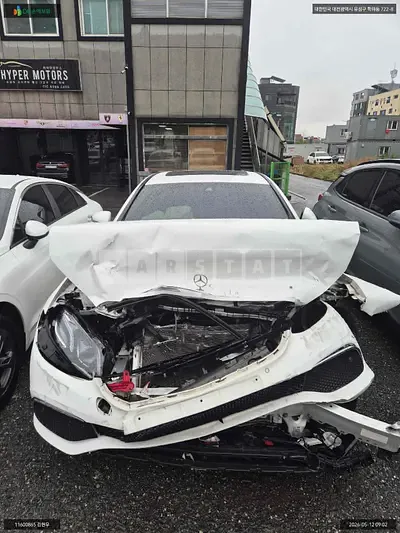 Photo 1 of 11: 2017 Mercedes-Benz E300, VIN WDDZF4JB4JA319433 — Korean insurance auction