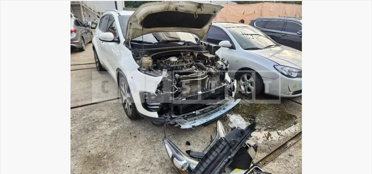 Photo 2 of 7: 2017 Kia Sportage — Korean insurance auction