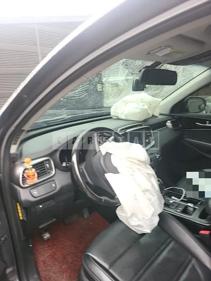 Photo 2 of 14: 2015 Kia Sorento 2.0, VIN KNAPS81ABFA087399 — Korean insurance auction