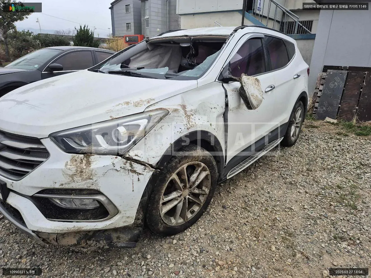 Photo 2 of 34: 2015 Hyundai Santa Fe, VIN KMHSW81UBGU583155 — Korean insurance auction