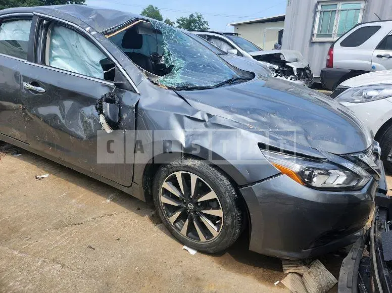 Photo 2 of 8: 2018 Nissan Altima 2.5 — Korean insurance auction