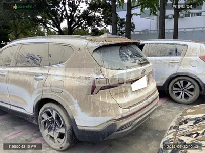 Photo 1 of 4: 2020 Hyundai Santa Fe, VIN KMHS381HGMU330356 — Korean insurance auction