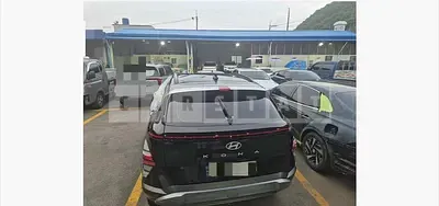 Photo 1 of 12: 2023 Hyundai Kona Hybrid — Korean insurance auction