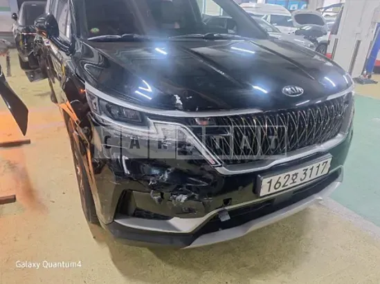 Photo 2 of 39: 2021 Kia Carnival, VIN KNANB81BBMS073520 — Korean insurance auction