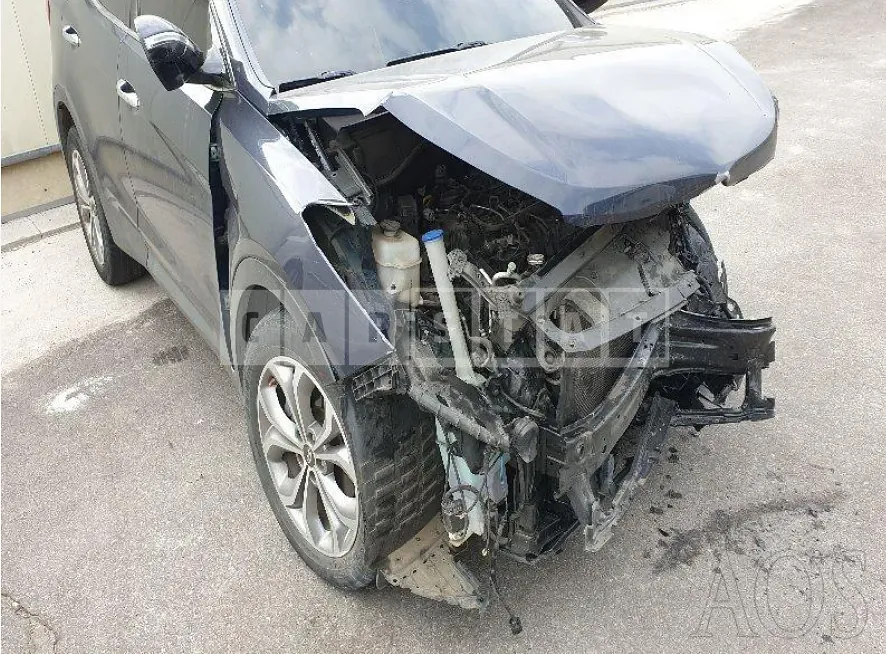 Photo 2 of 24: 2015 Hyundai Santa Fe, VIN KMHSW81XDFU418422 — Korean insurance auction