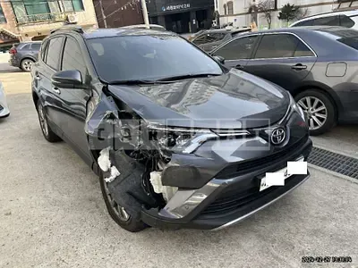 Photo 1 of 24: 2018 Toyota RAV4 2VD — Korean insurance auction