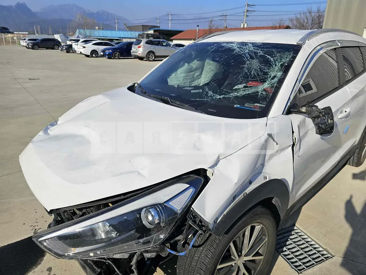 Photo 2 of 22: 2017 Hyundai Tucson, VIN KMHJ381ABHU444440 — Korean insurance auction