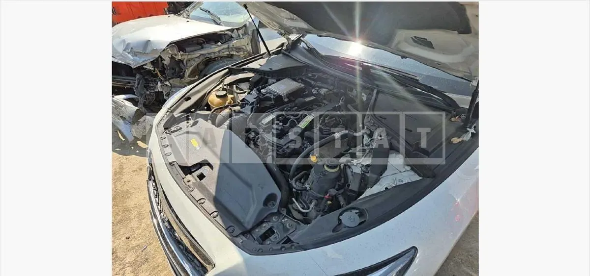Photo 2 of 17: 2015 Infiniti Q50 2.2d — Korean insurance auction