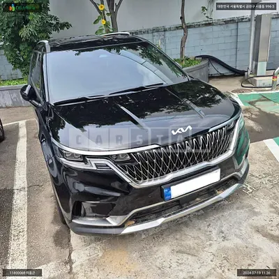 Photo 1 of 19: 2023 Kia Carnival, VIN KNANE81BBPS372678 — Korean insurance auction