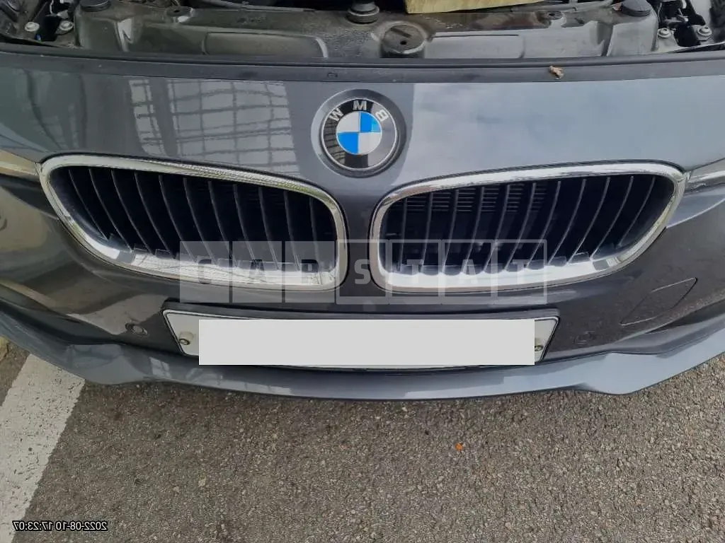 Photo 2 of 9: 2018 BMW 320d, VIN WBA8C5106J5L44892 — Korean insurance auction