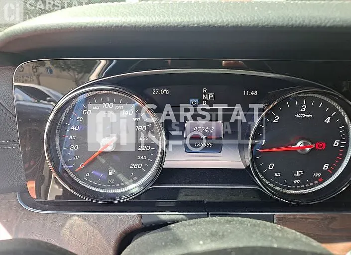 Photo 2 of 22: 2016 Mercedes-Benz E220 d — Korean insurance auction