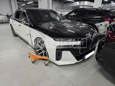 Photo 1 of 1: 2025 BMW 740i xDrive, VIN WBA31EH09SCV63204 — Korean insurance auction