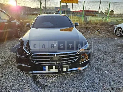 Photo 1 of 23: 2022 Mercedes-Benz E300 e 4Matic — Korean insurance auction