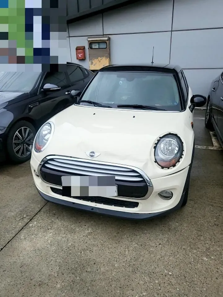 Photo 2 of 37: 2014 MINI Cooper D Five-Door, VIN WMWXT3105FT853424 — Korean insurance auction