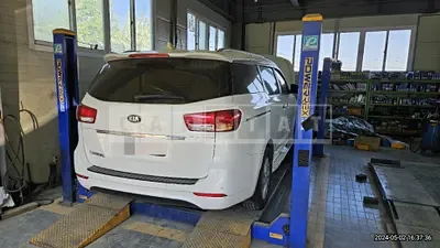 Photo 1 of 22: 2017 Kia Carnivals — Korean insurance auction