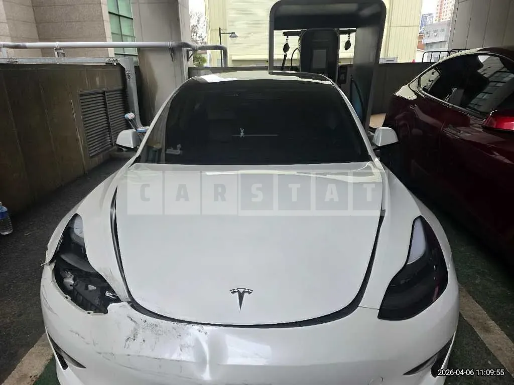 Photo 2 of 15: 2022 Tesla Model 3 Long Range, VIN 5YJ3E1EB1NF148956 — Korean insurance auction