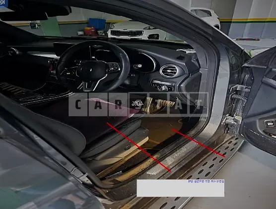 Photo 2 of 9: 2021 Mercedes-Benz GLC300, VIN W1N0J8EB5LF825631 — Korean insurance auction
